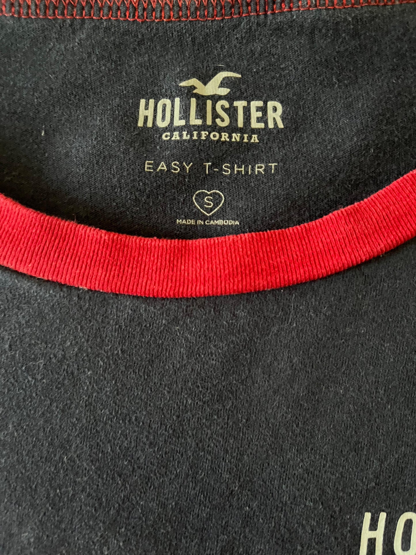 Hollister Blue And Red Cropped Short Sleeve Top