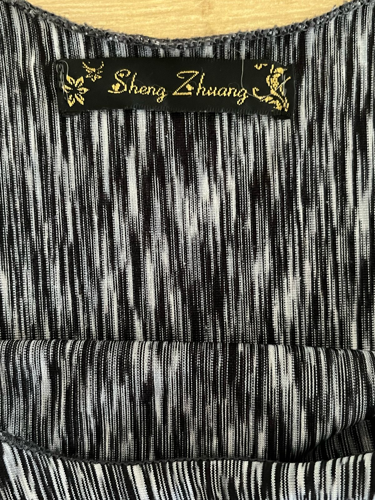 sheng zhuang Women's Grey Tank Top