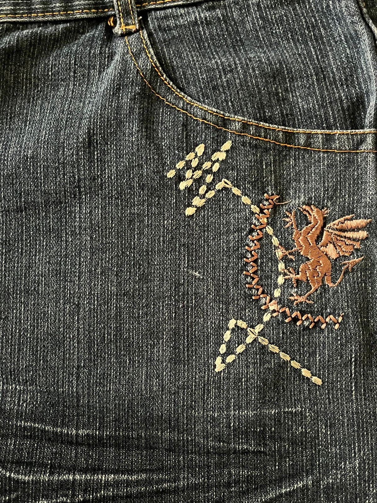 Embroidered Exxpolora Fashion Jorts