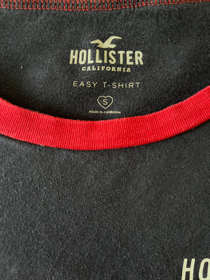 Hollister Blue And Red Cropped Short Sleeve Top